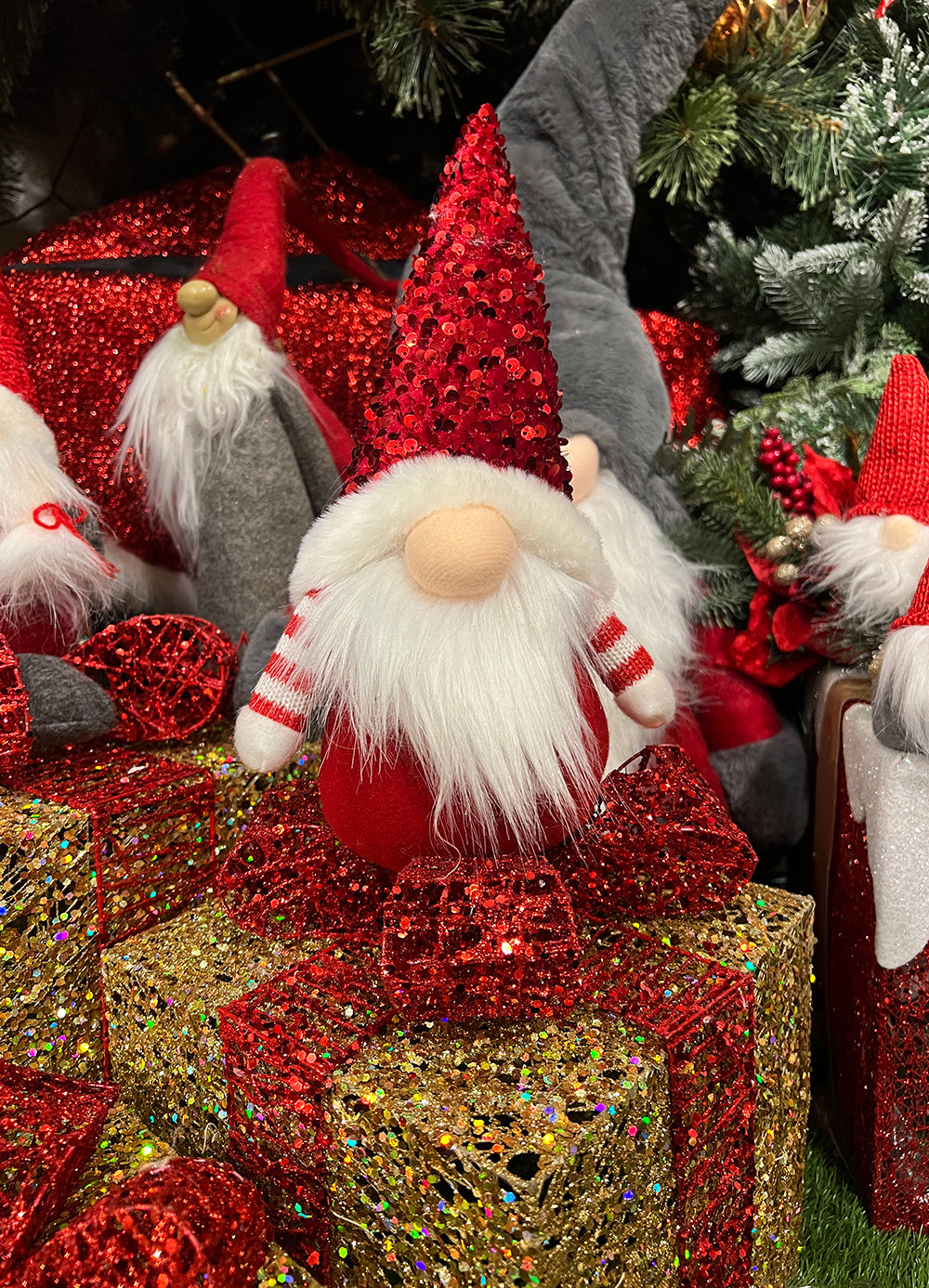 Sitting Gnome w/ Red Sequin Hat - 30cm